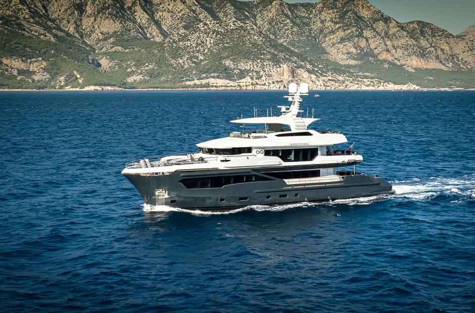 AvA Yachts Infinity Nine