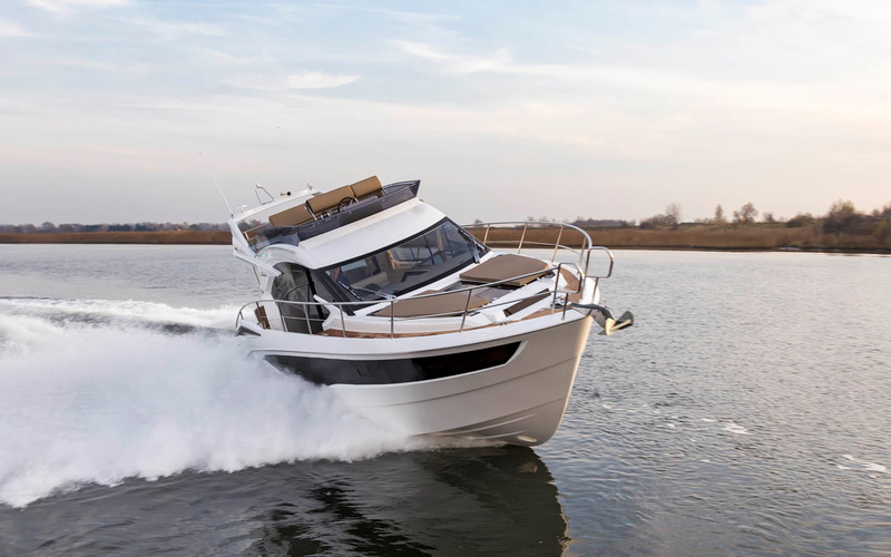 Galeon 360 FLY