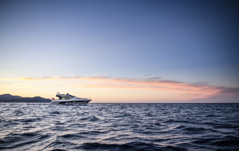 Sunseeker 74 Sport Yacht (2020)