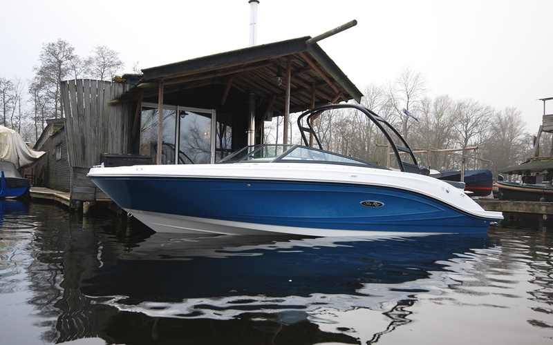 Sea Ray 230 SPX