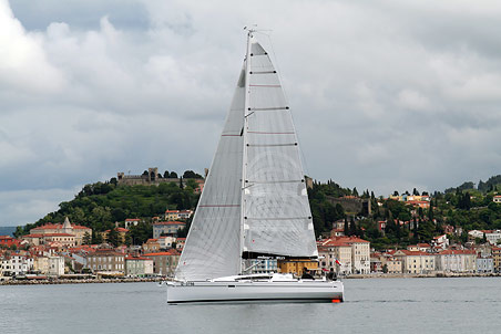 Elan 350