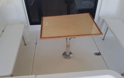 Manara 21 Pilothouse