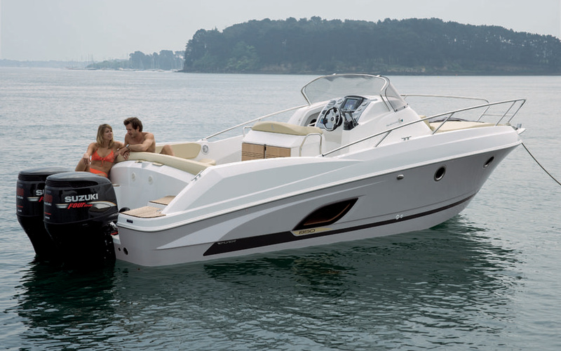 Beneteau Flyer 850 Sun Deck