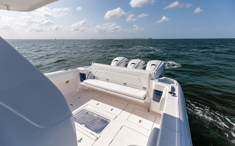 Intrepid  407 Nomad SE