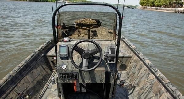 Crestliner 1756 Retriever SC