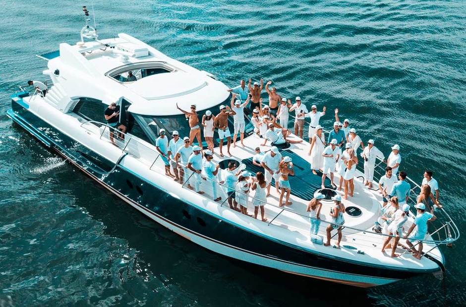 Evolution Yachts Crystal Blue