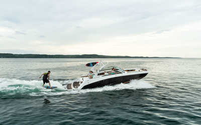 Four Winns HD5 Surf