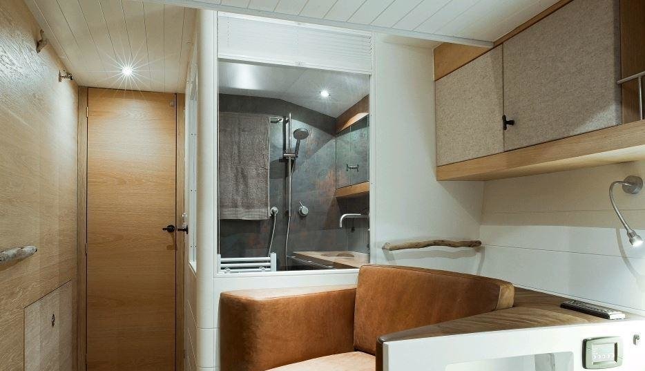 K&M Yachts Helen