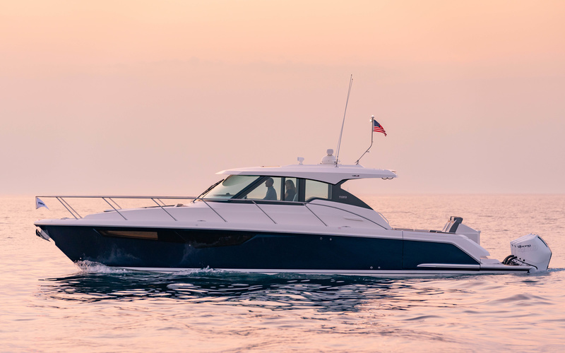 Tiara 43 LE