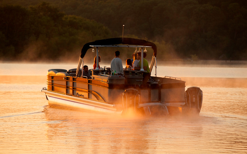 Premier Pontoons Grand Entertainer