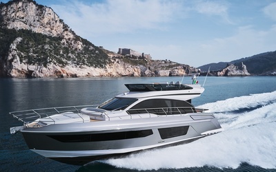Azimut 53