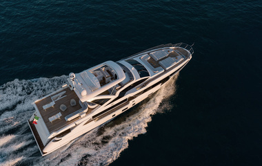 Azimut Chestnut