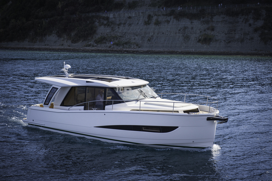 Greenline 36