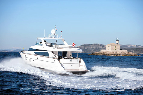 Yaretti 2520