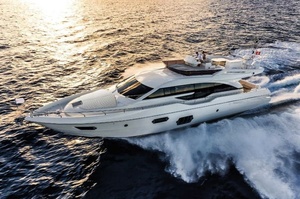 Ferretti 690