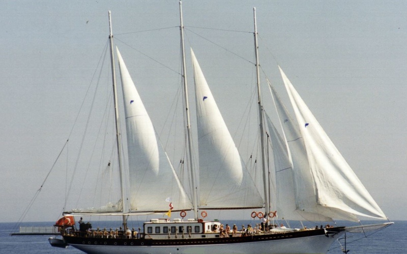 Aegean 33 M