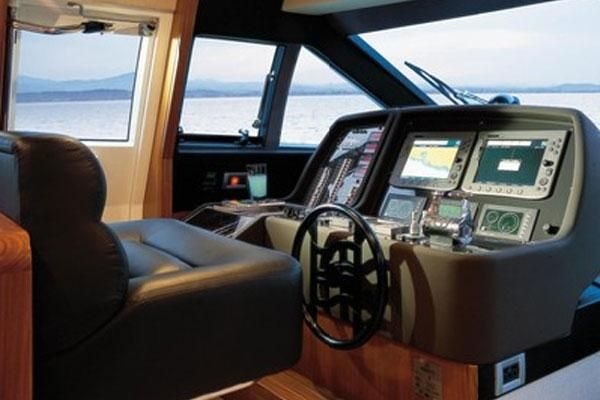 Ferretti 592
