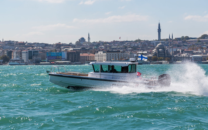 Axopar 28 Cabin
