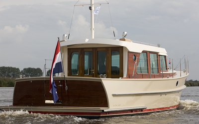 Serious Gently 36' Sport Hardtop