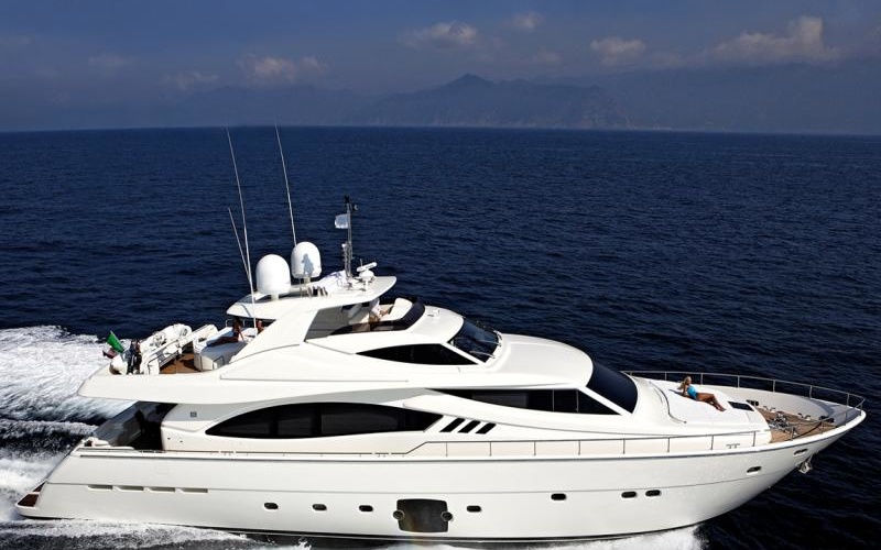 Ferretti 881RPH