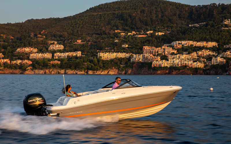 Bayliner VR4 Bowrider Outboard