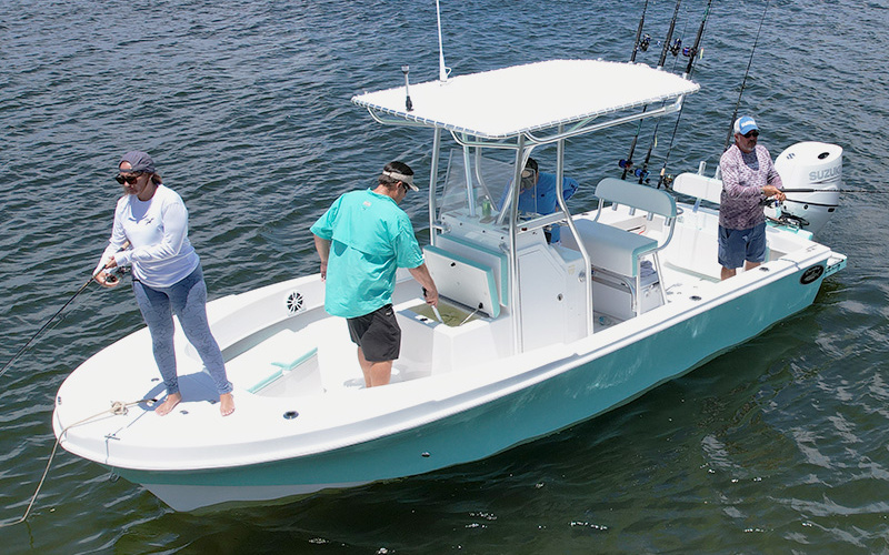 Dusky 227 V Open Fisherman