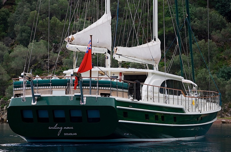 Evadne Sailing Nour