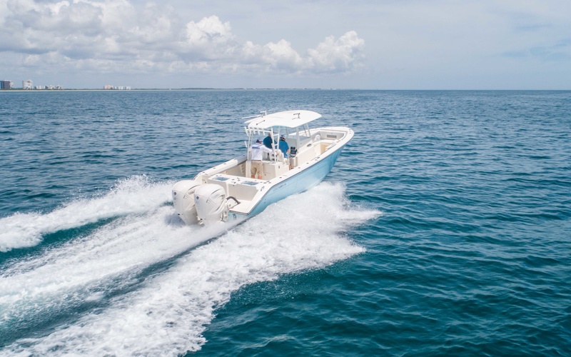 Cobia 320 CC