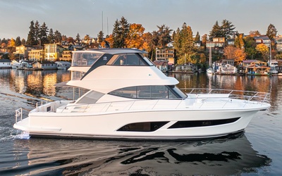 Riviera 50 Sports Motor Yacht