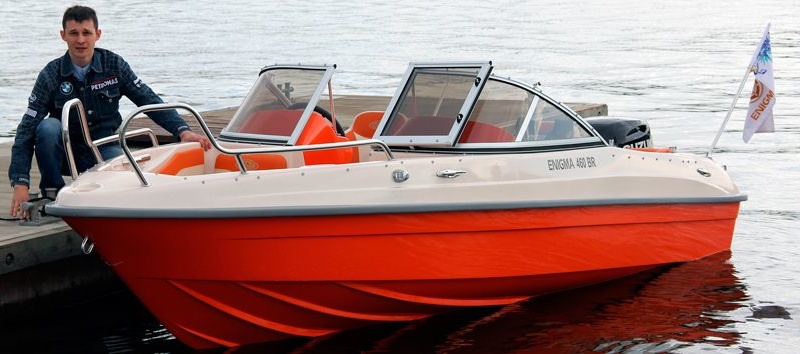 Enigma 460 BR (Bow Rider)