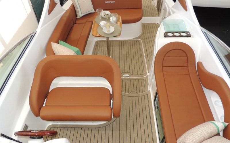 Triton 300 Classic