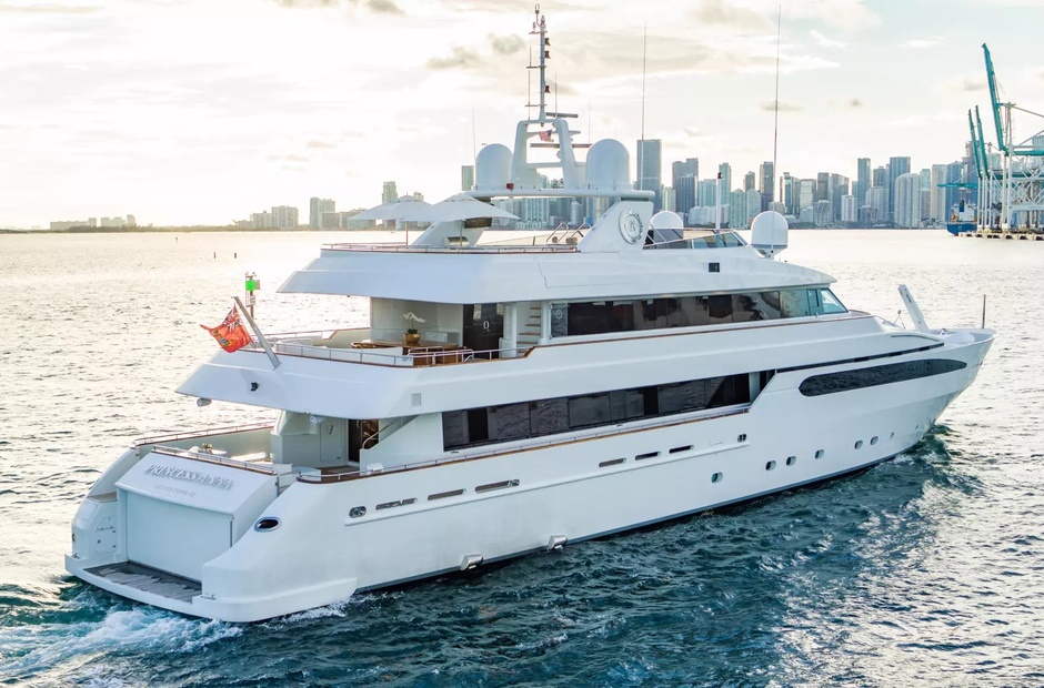 Intermarine Princess Anna