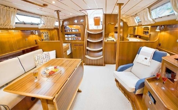 Hallberg-Rassy  54 (2009)
