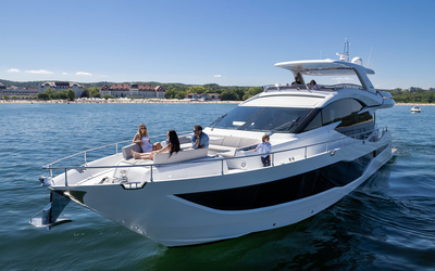 Galeon 800 Fly