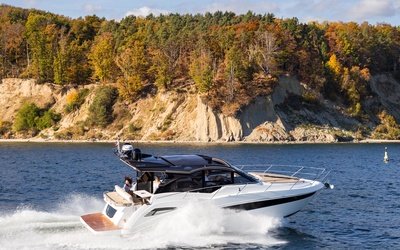 Galeon 425 HTS