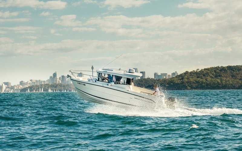 Parker 800 Pilothouse
