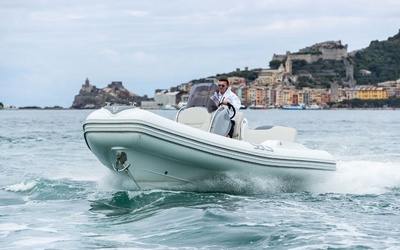 SACS Strider 700