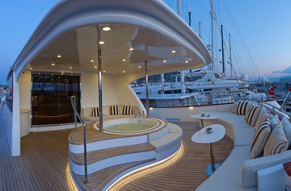 Agantur Shipyard AD5
