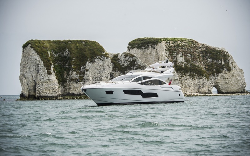 Sunseeker 80 Sport Yacht