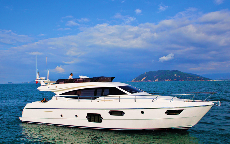 Ferretti 620