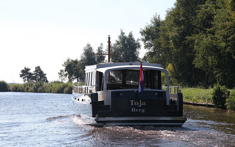Steeler Explorer 47