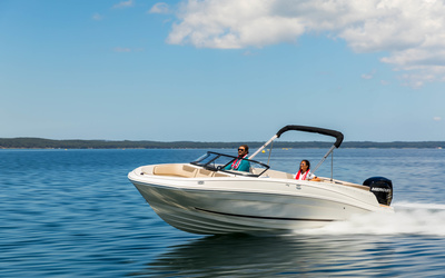 Bayliner VR6 Bowrider Outboard