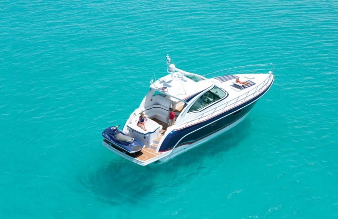 Formula 480 Yacht