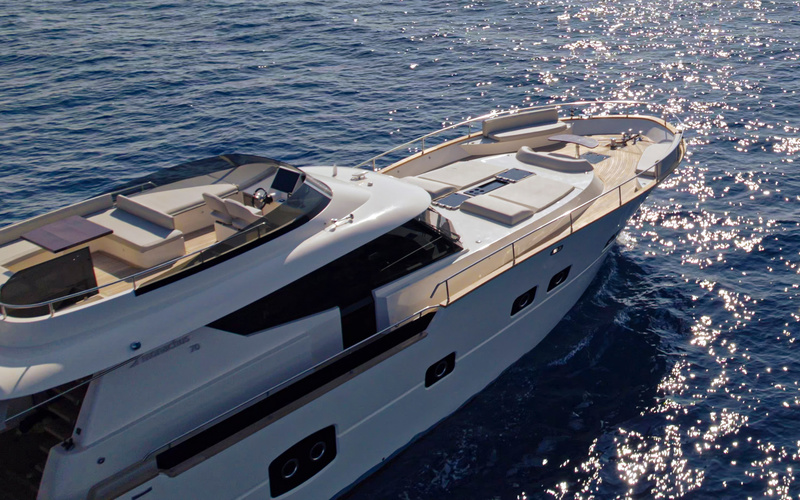 Monachus 70 Fly