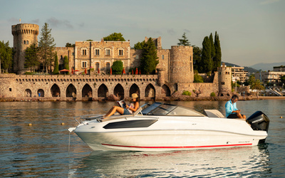 Bayliner VR6 Cuddy Outboard