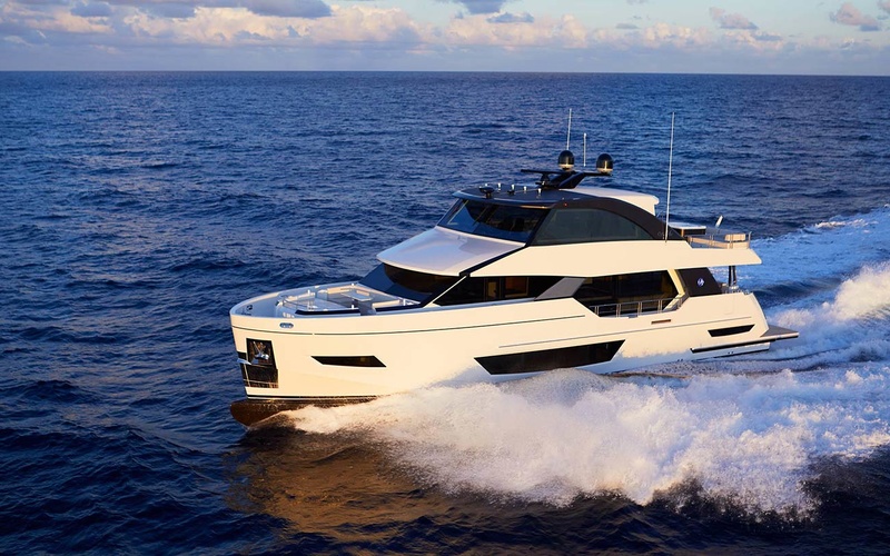 Ocean Alexander 84R Enclosed