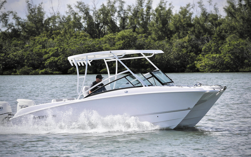 Twin Vee 240 Dual Console GFX