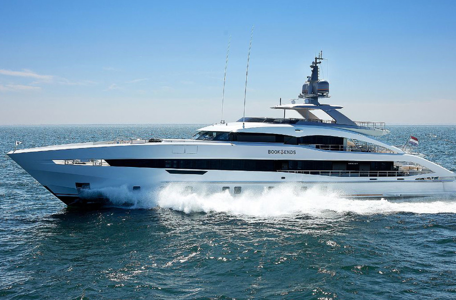 Heesen Book Ends