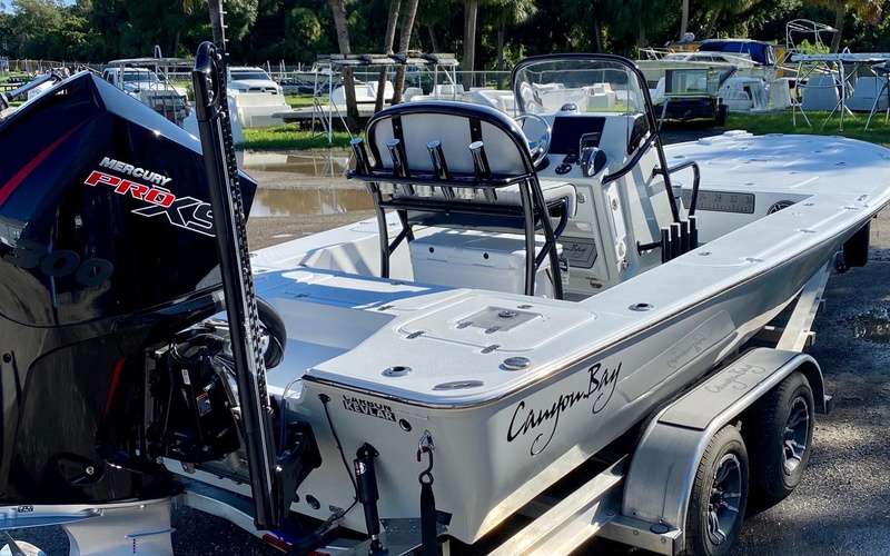 Canyon Bay 22b