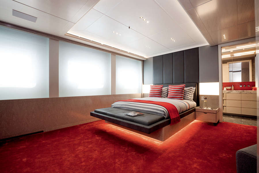 Guest cabin with double bed